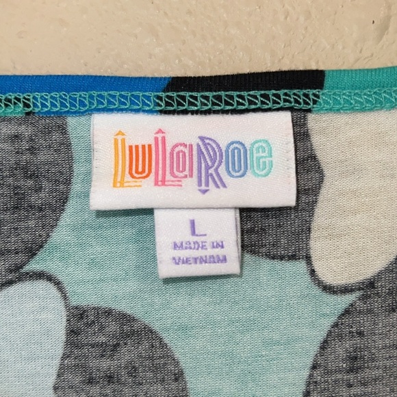 LuLaRoe Women’s Minnie Mouse Disney Irma vacation Party tee Shirt Top size L - Picture 3 of 6